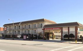 Ramada By Wyndham Pasadena